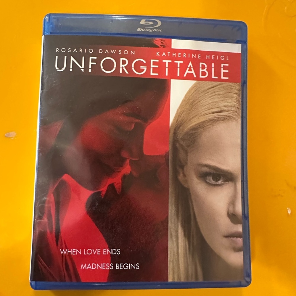 Unforgettable DVD Movie in Blu-ray